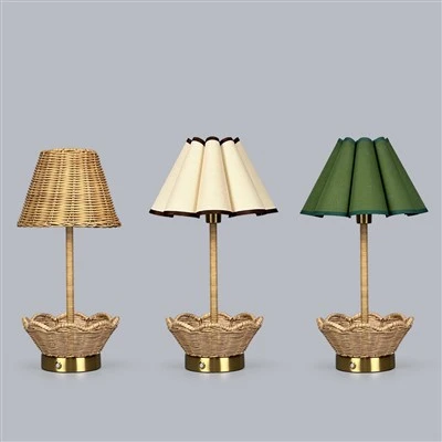 Bezprzewodowa lampa stołowa LED z naturalnego rattanu